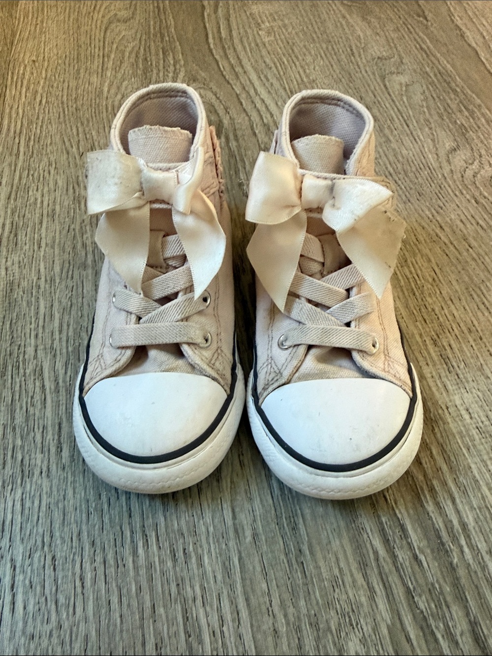Converse Kids Light Pink Canvas High-Top Sneakers with Satin Bows